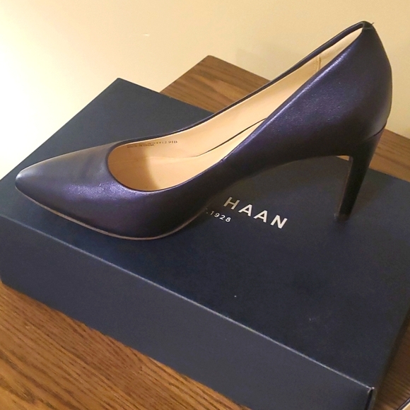 Women's Cole Haan Blue Metallic Heels - Picture 5 of 6